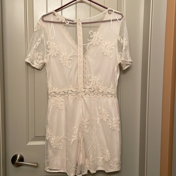 Zara Cream Lace Romper - Picture 5 of 5
